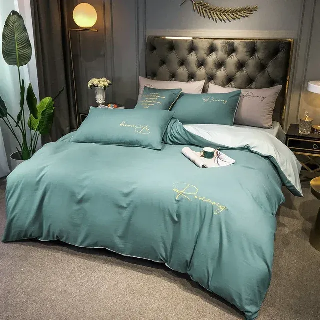 ÉléganceDouce - Housse de couette brodée pour un sommeil raffiné – Image 3