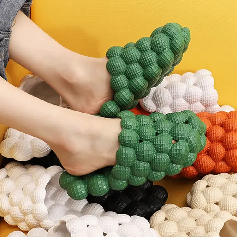 CloudWalk - Chaussons à bulles – Image 3